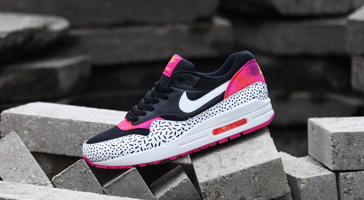 air max 1 fireberry