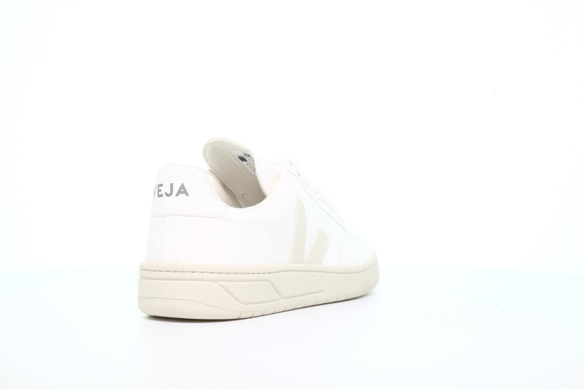 Veja V-12 'Pierre' - Image 12