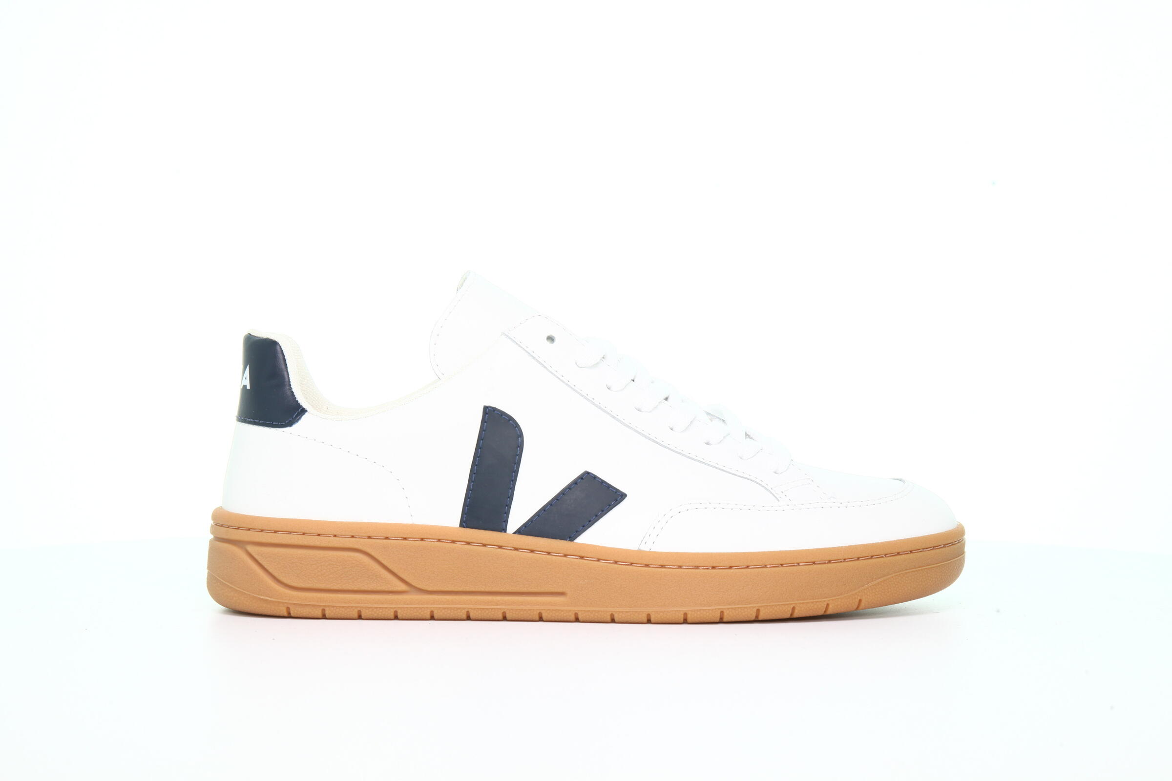 Veja V-12 "Nautico"