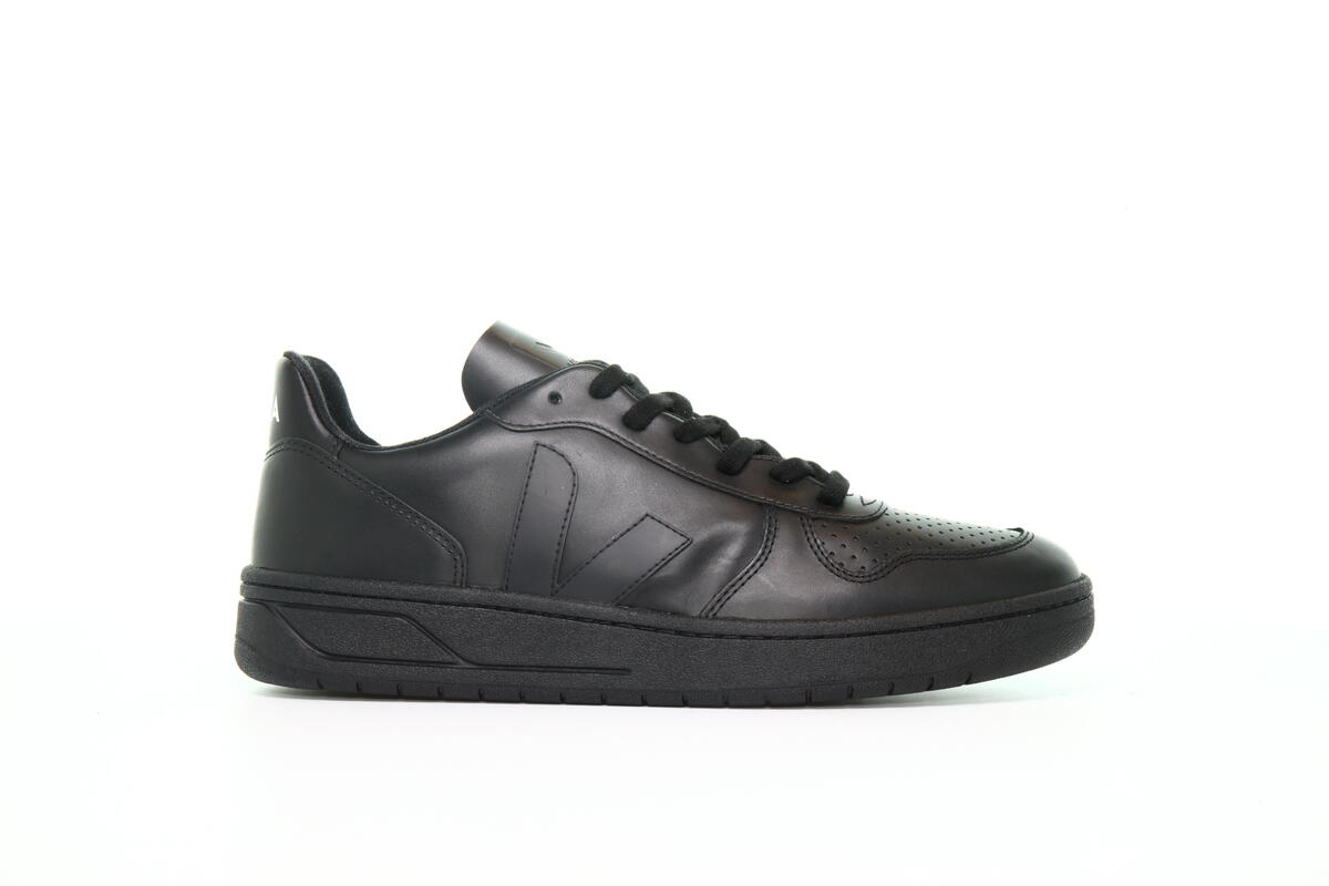 Veja V-10 Full Black - Image 2