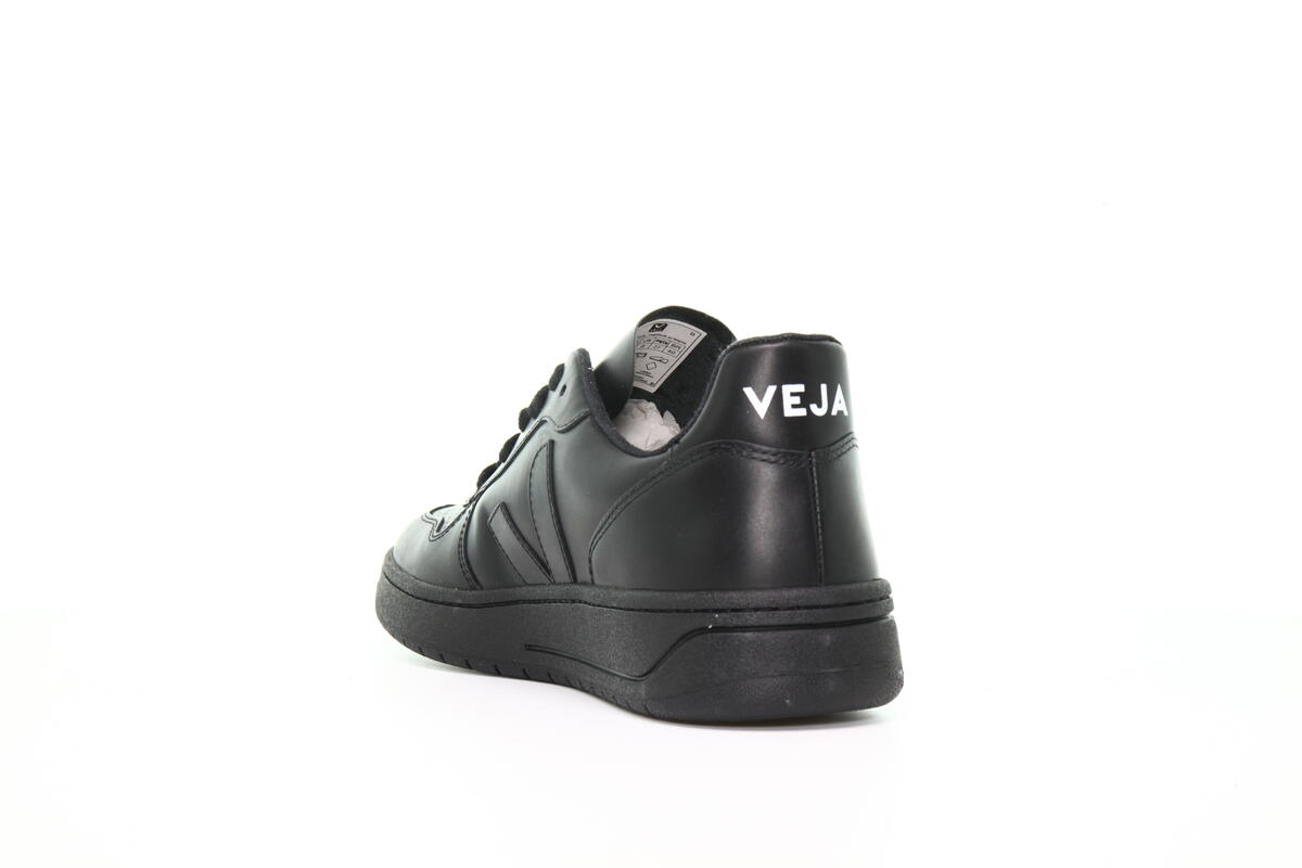 Veja V-10 Full Black - Image 10