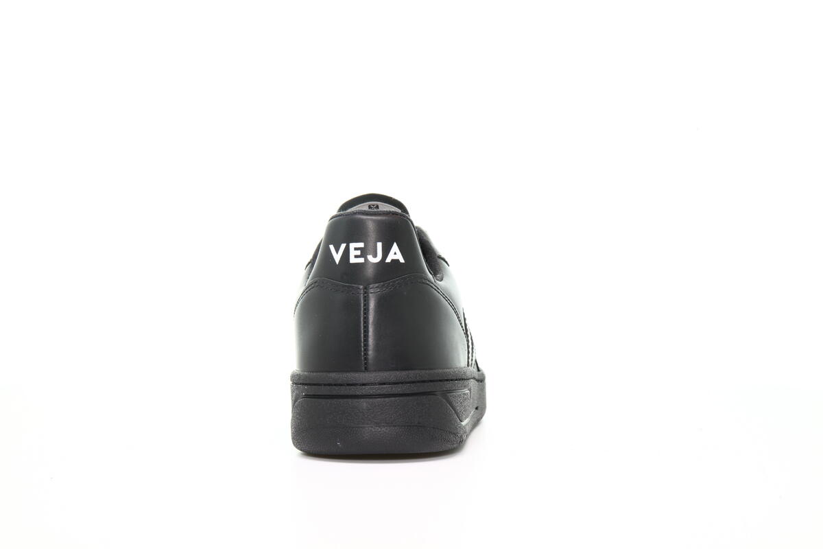 Veja V-10 Full Black - Image 11