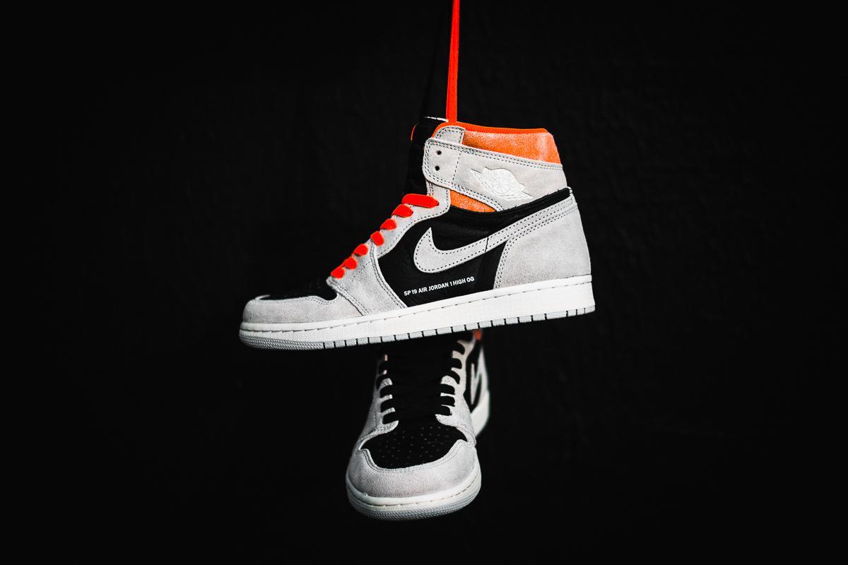 Nike Air Jordan 1 Retro High OG Neutral Grey 555088-018 Men\'s Size 10.5 1 High Neutral Air Jordan Crimson Grey Air Jordan Retro High  main image 3
