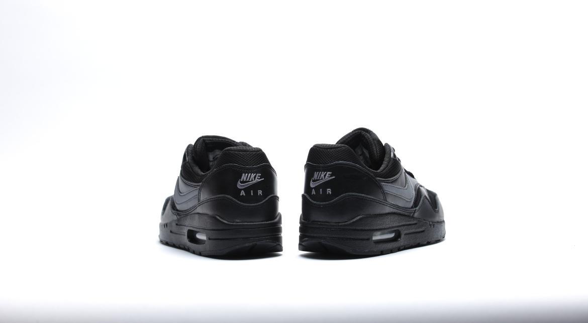 Nike Air Max 1 GS "All Black"
