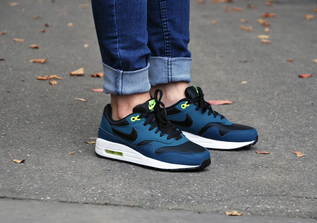 nike air max 1 stratus blue
