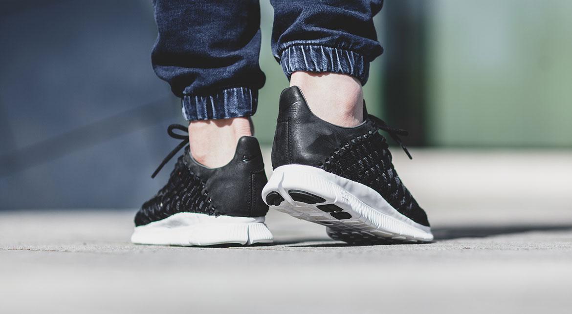 nike inneva woven black