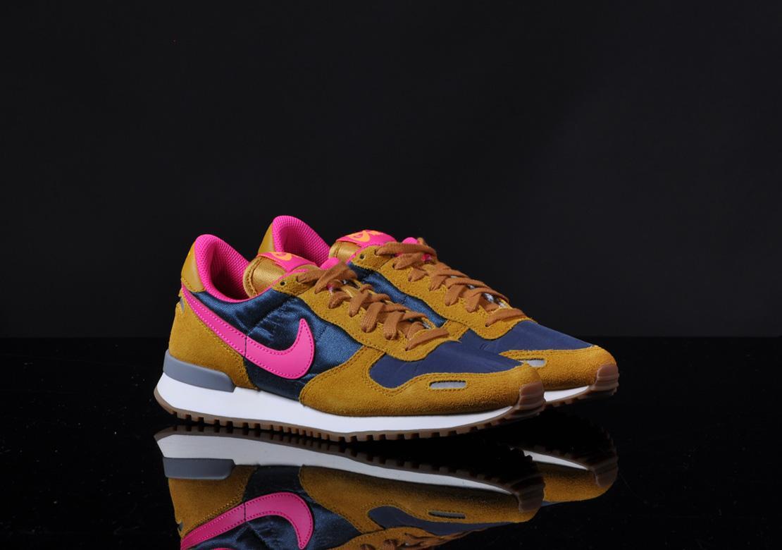 nike air vortex gold