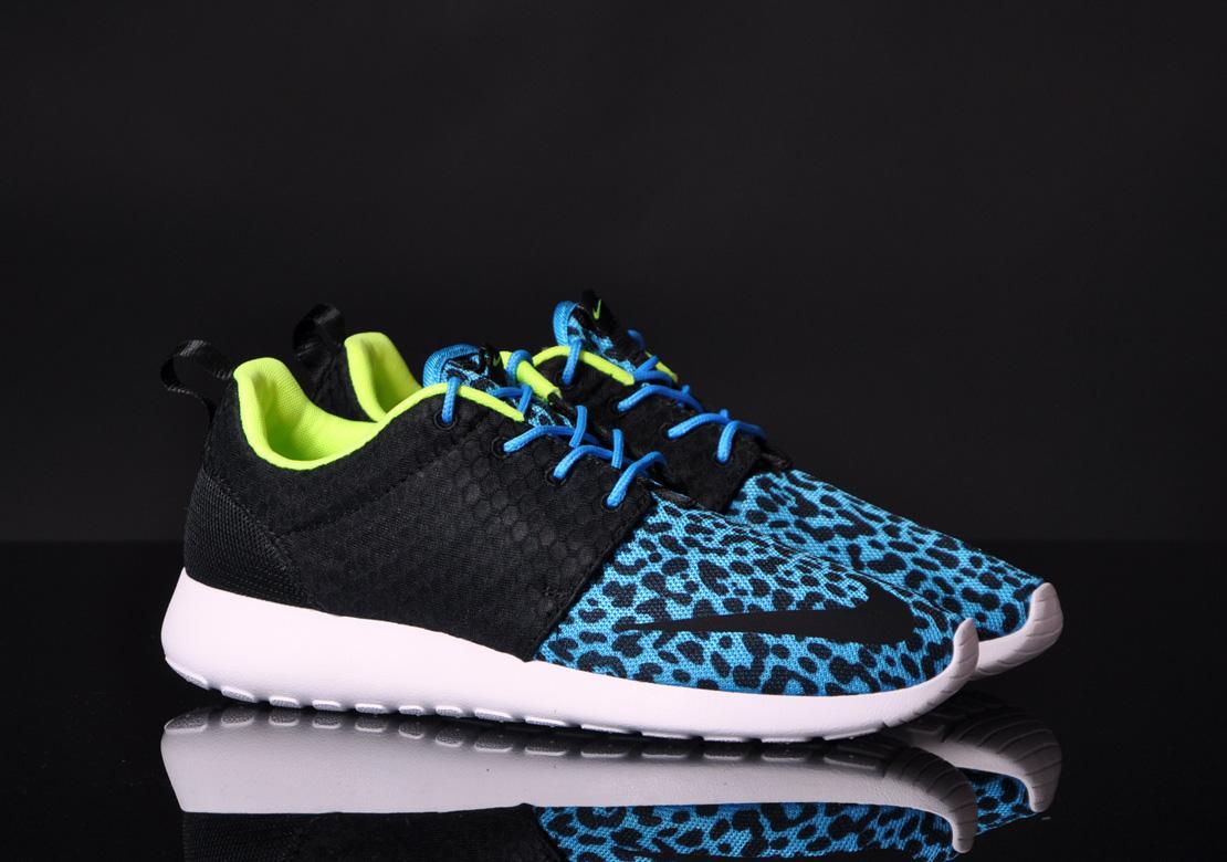 Nike Roshe Run FB QS