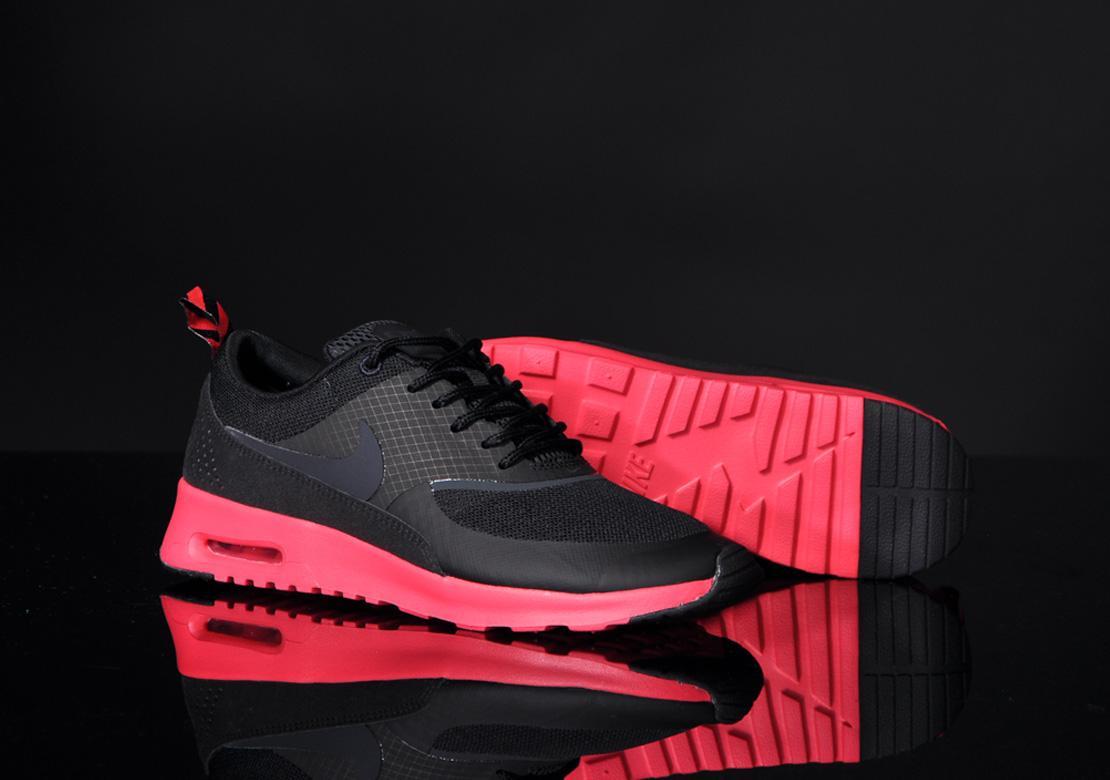 black and red air max thea