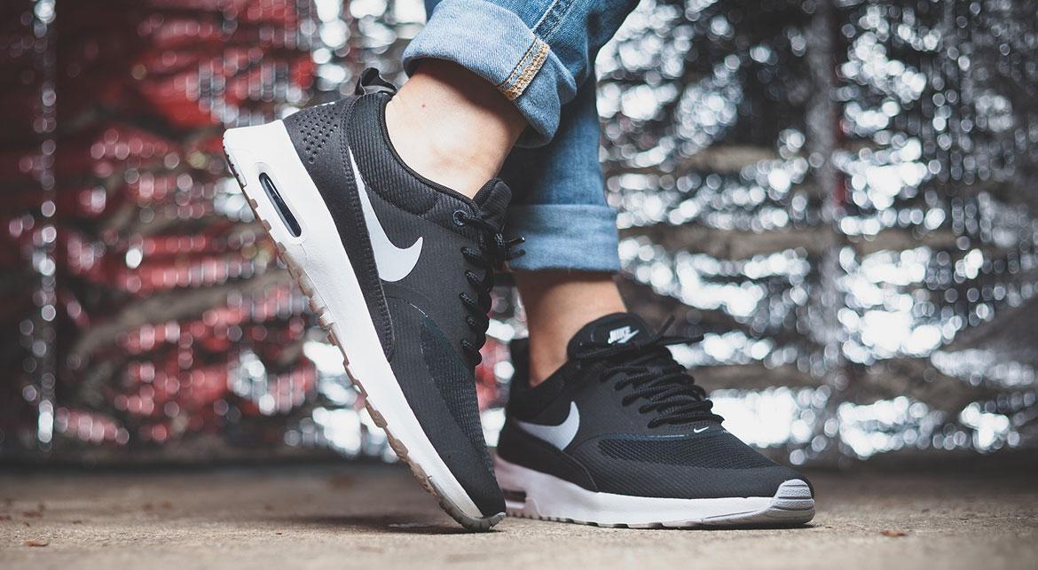 black air max thea