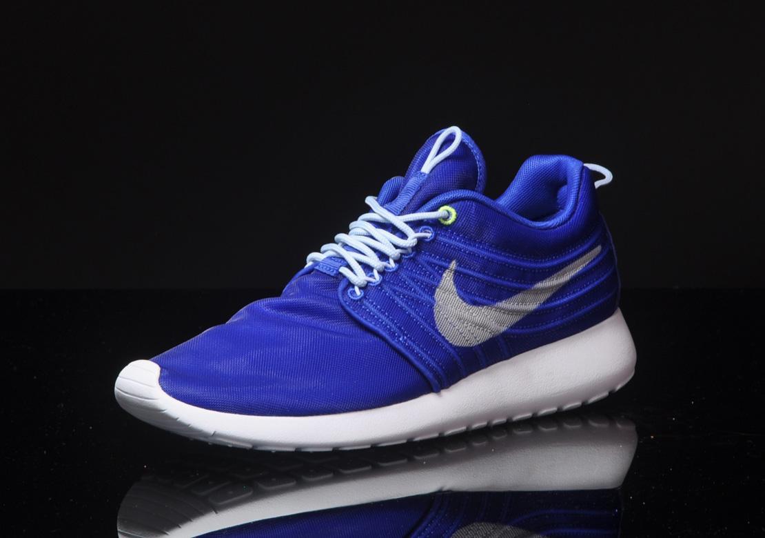 Nike Roshe Dynamic Flywire