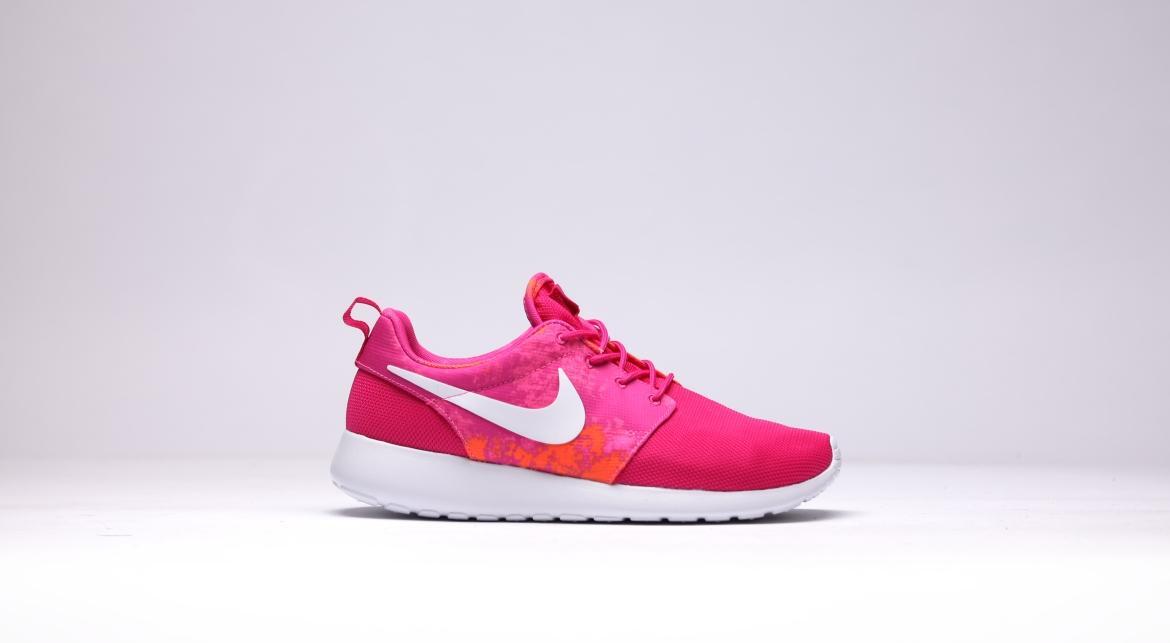 fireberry nike shoes