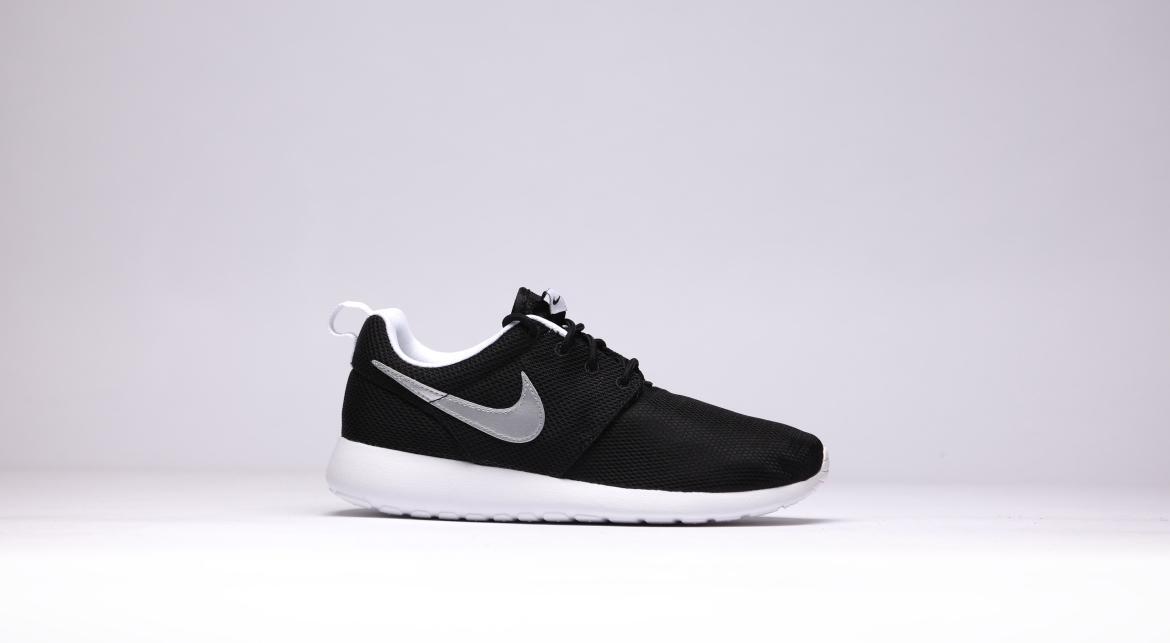 Nike Rosherun (gs) "Metallic Silver"