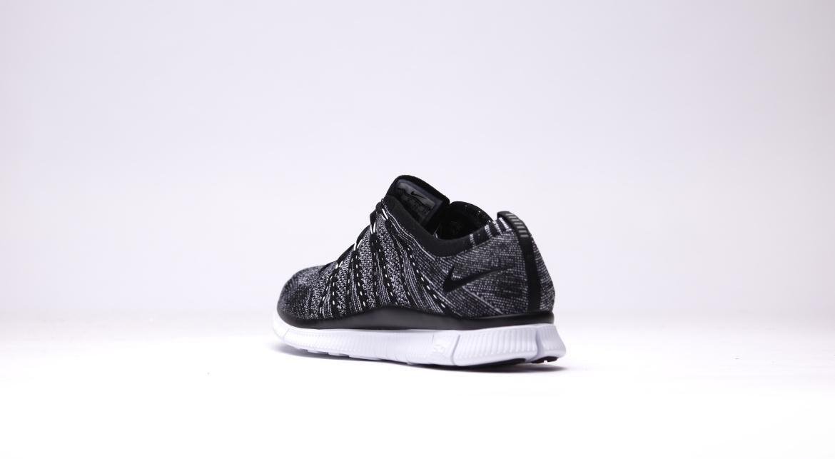 Nike Free Flyknit Oreo - Image 5