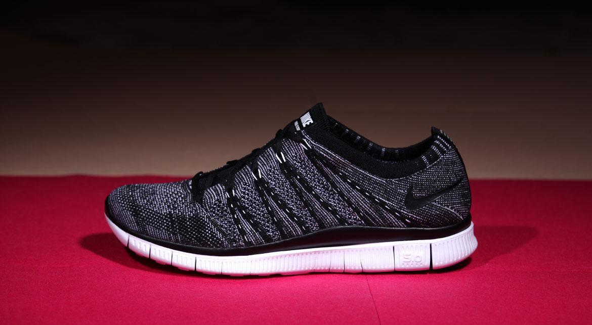 nike free flyknit nsw oreo