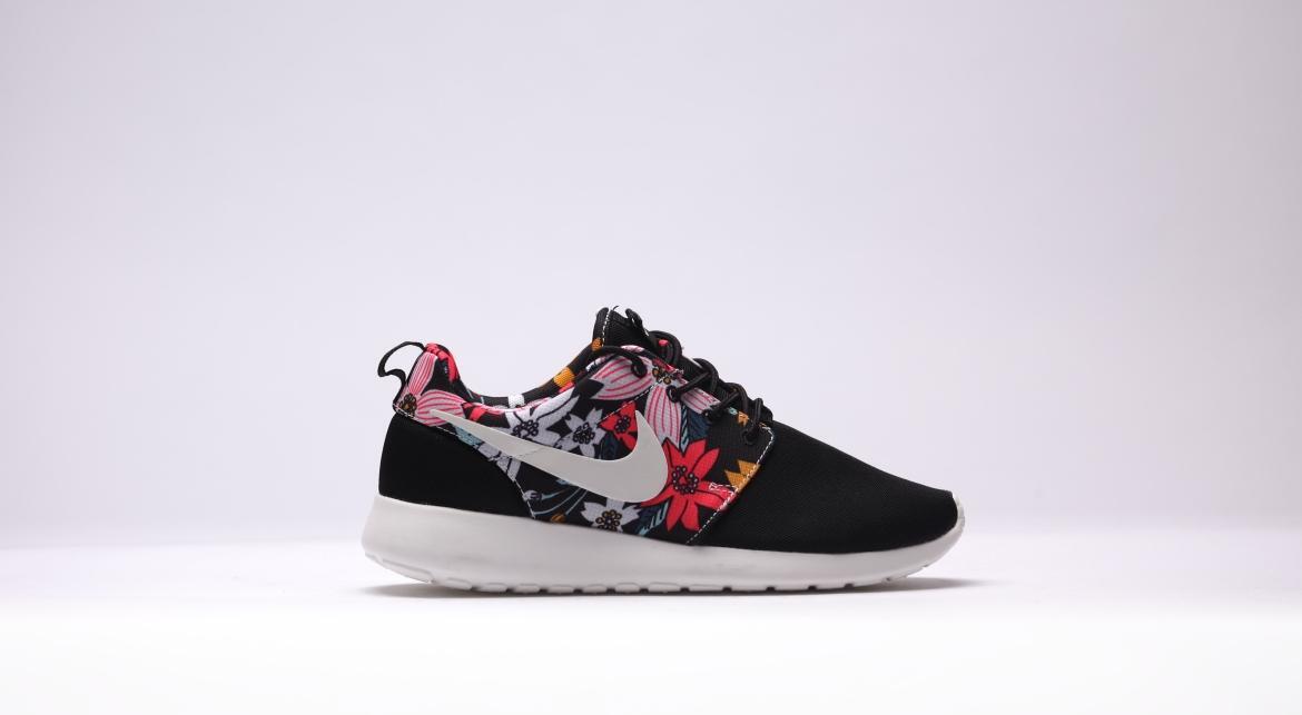 nike flower print shoes