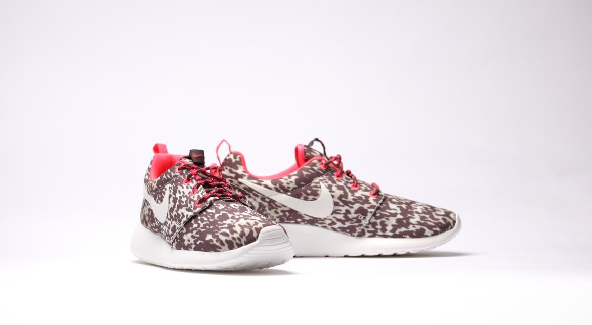 nike roshe run animal print