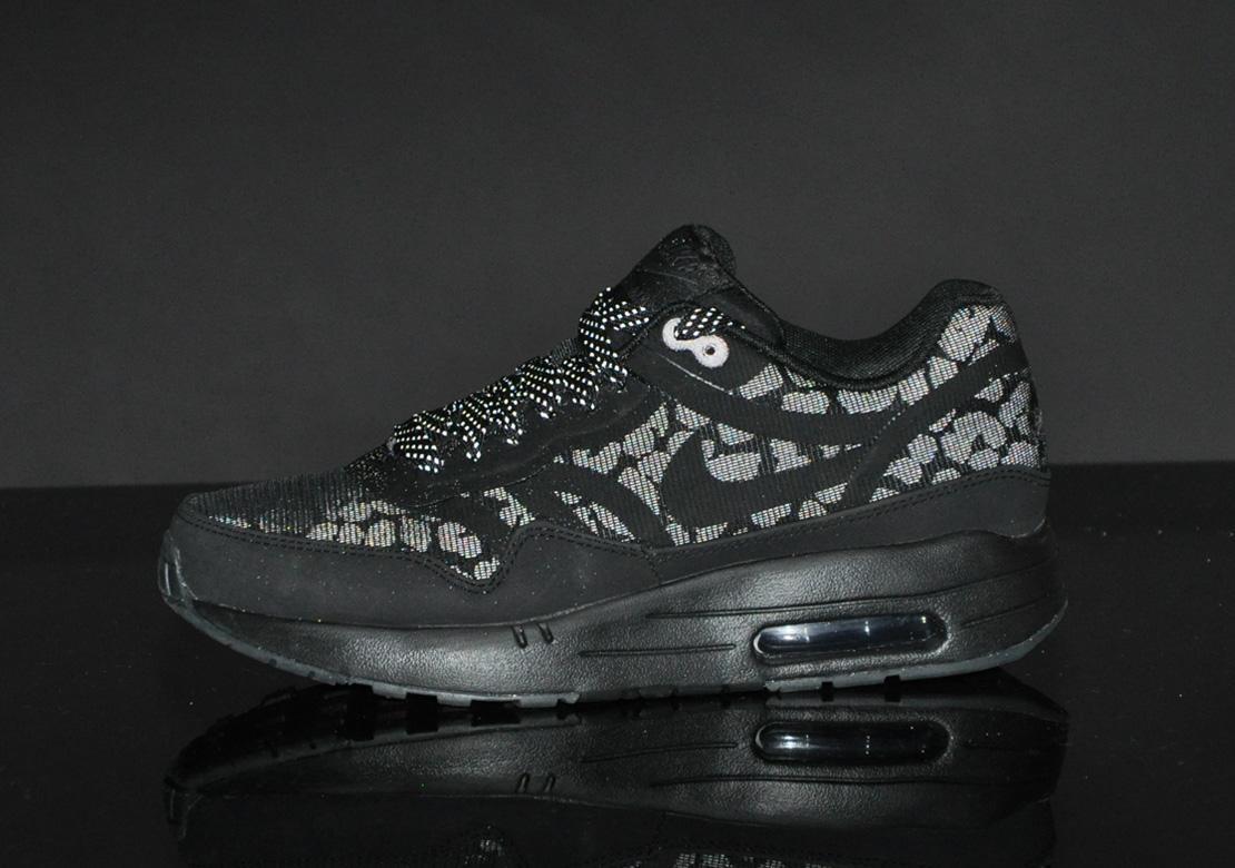 Nike Wmns Air Max 1 CMFT PRM Tape