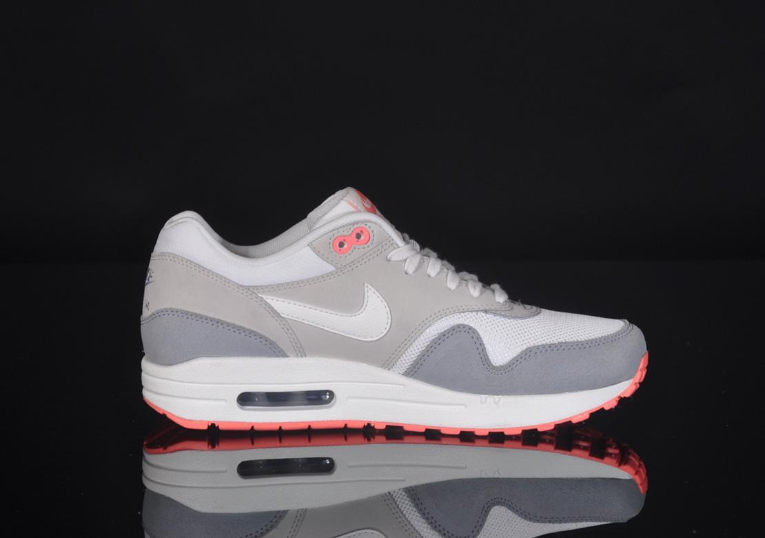 Nike Wmns Air Max 1 Essential