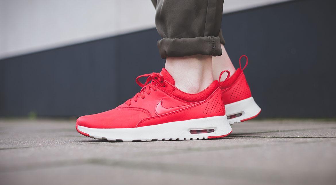 Nike Wmns Air Max Thea Prm "University Red"