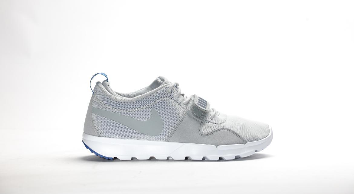 Nike Trainerendor "Pure Platinum"