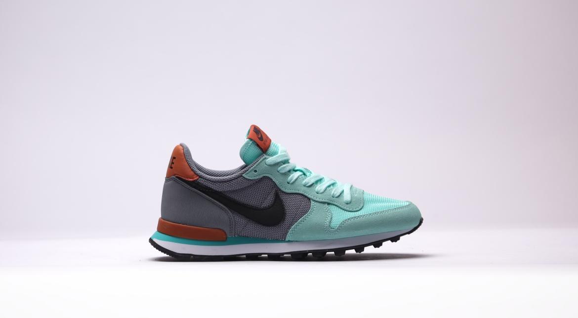 Nike Internationalist "teal" (Women's) - Image 2
