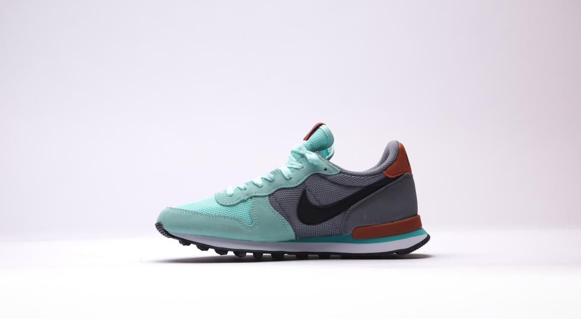 Nike Internationalist "teal" (Women's) - Image 3