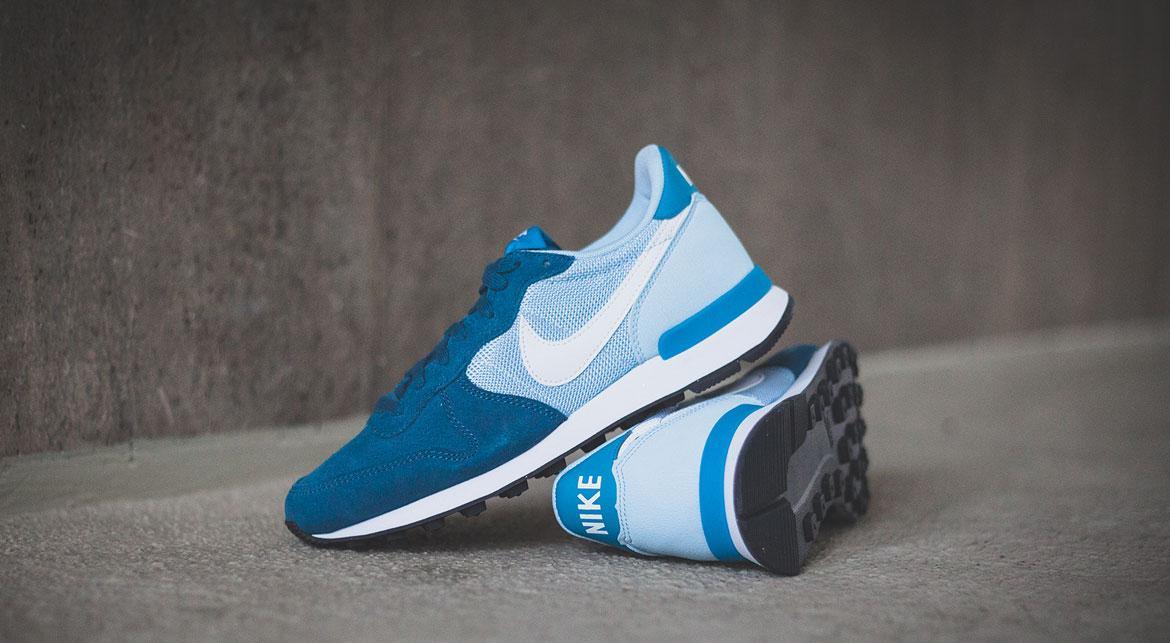Nike Wmns Internationalist "Blue Force"