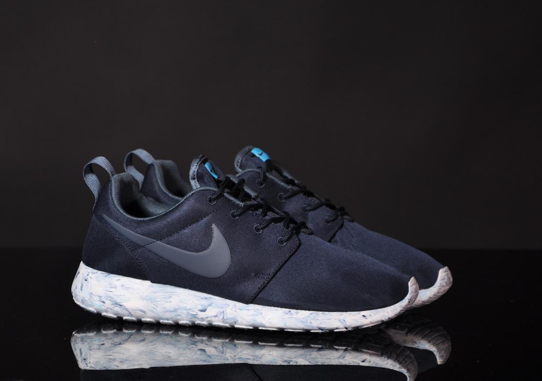 Nike Roshe Run QS