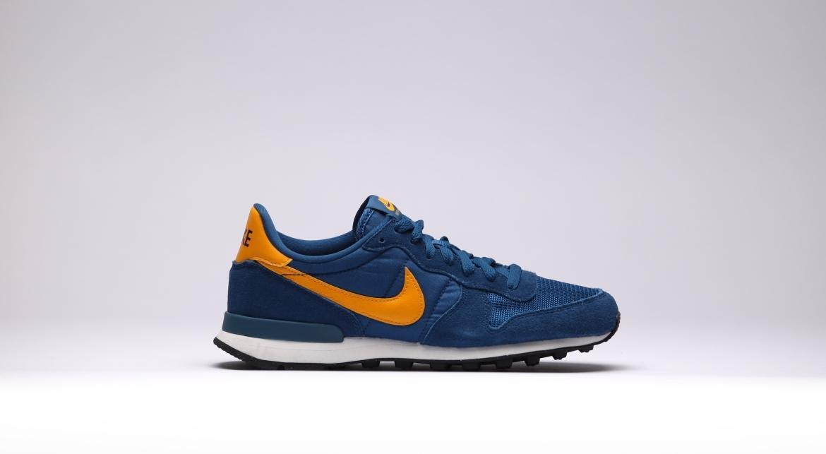 Nike Internationalist "Court Blue"