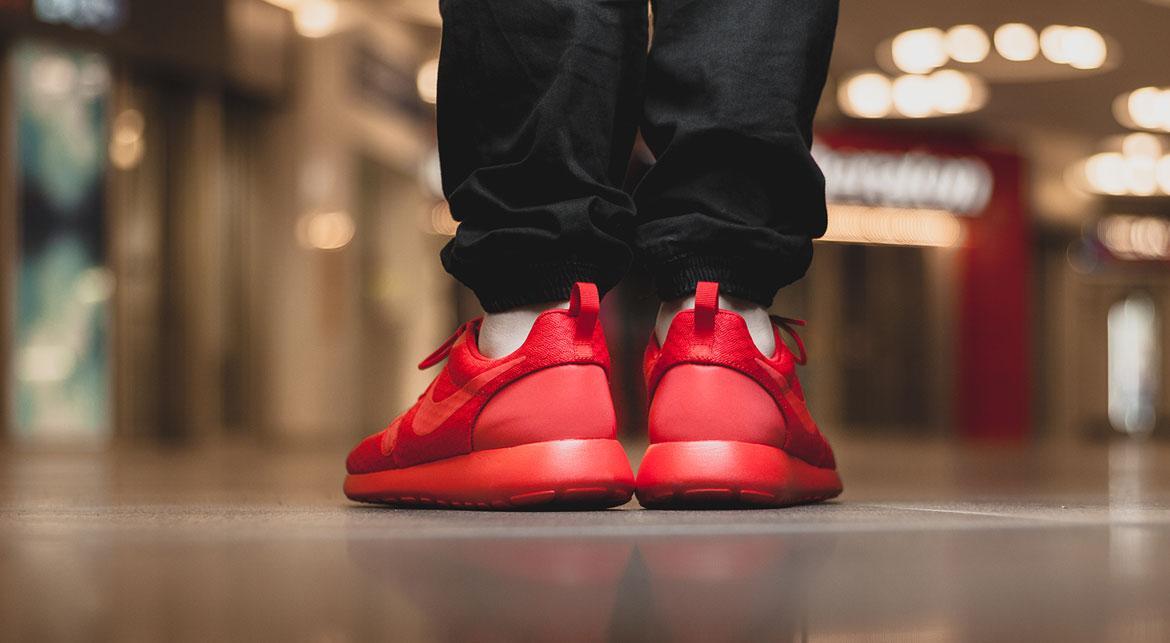 Nike Roshe One University Red - Image 8