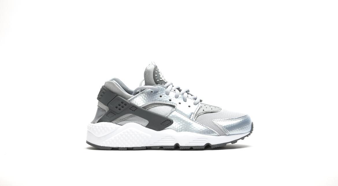 grey huaraches boys