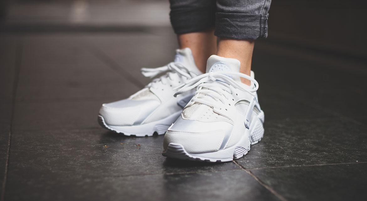 Nike Wmns Air Huarache Run "All White"