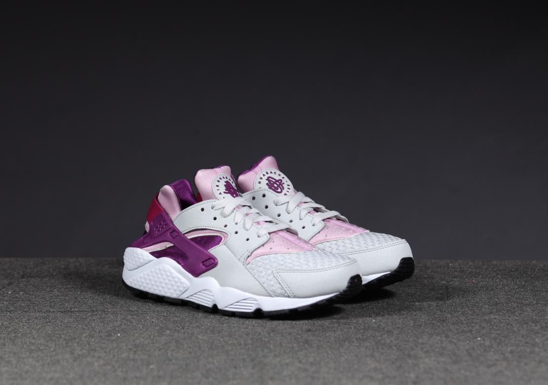 Nike Wmns Air Huarache