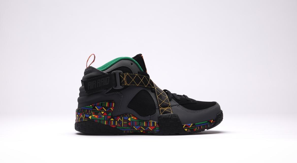 Nike Air Raid "Peace"