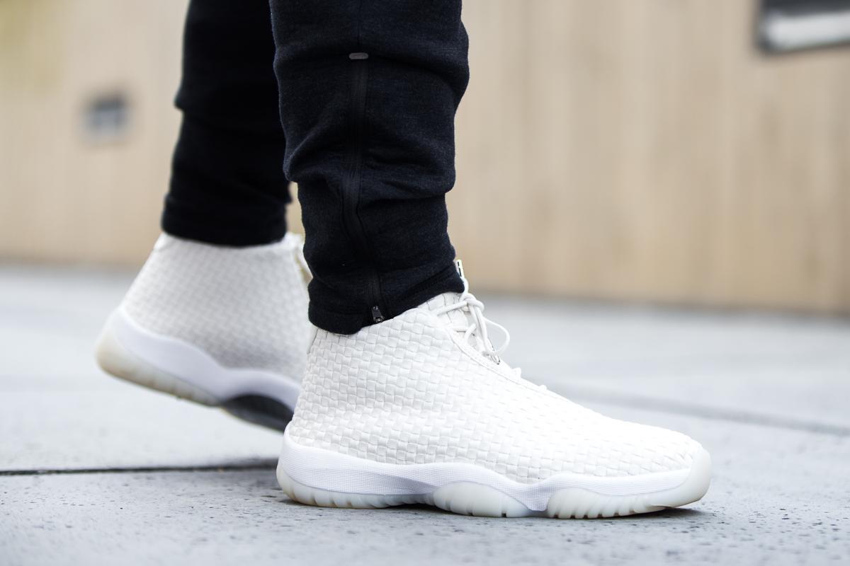 jordan future triple white
