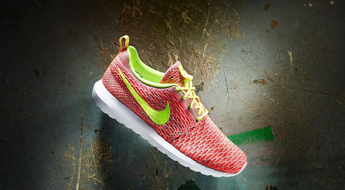 Nike Roshe Nm Flyknit 'Hot Lava' - Image 5