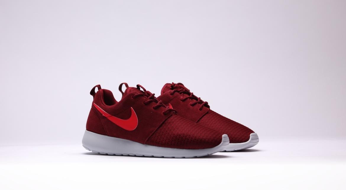 nike roshe team red