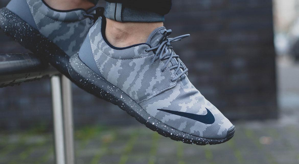 Nike Roshe Nm Fb Grey Camo - Image 8