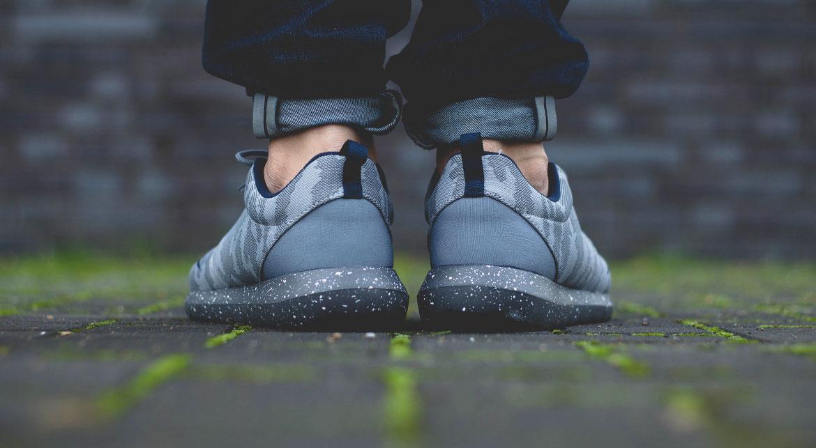 Nike Roshe Nm Fb Grey Camo - Image 9