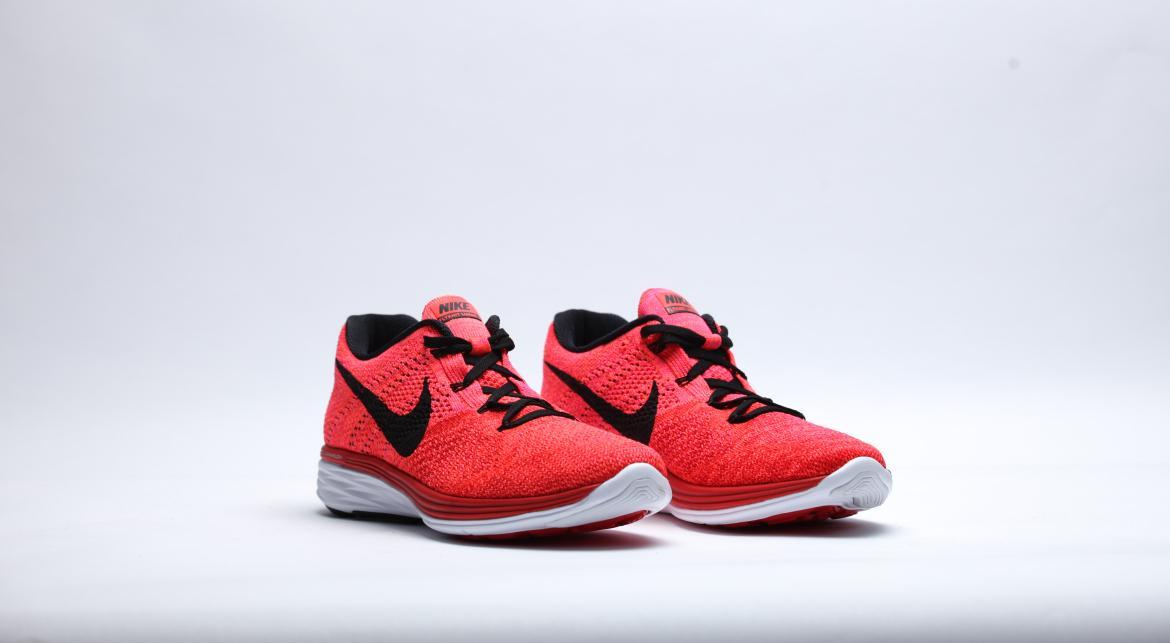 Nike Flyknit Lunar 3 'University Red' - Image 4