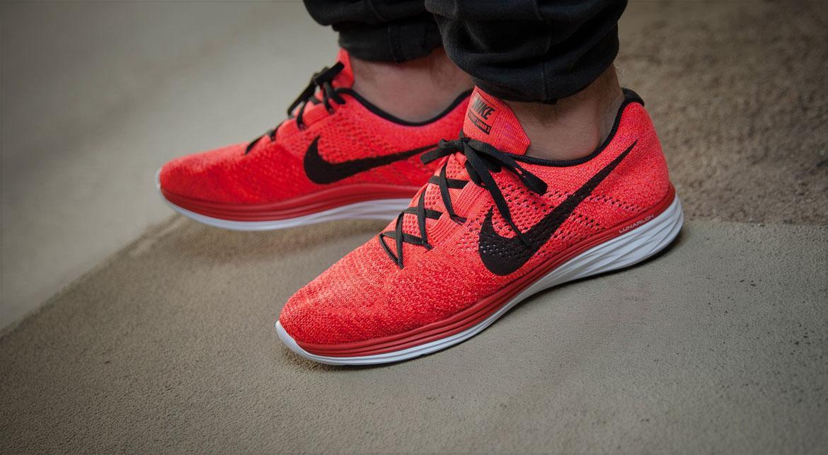 Nike Flyknit Lunar 3 'University Red' - Image 8