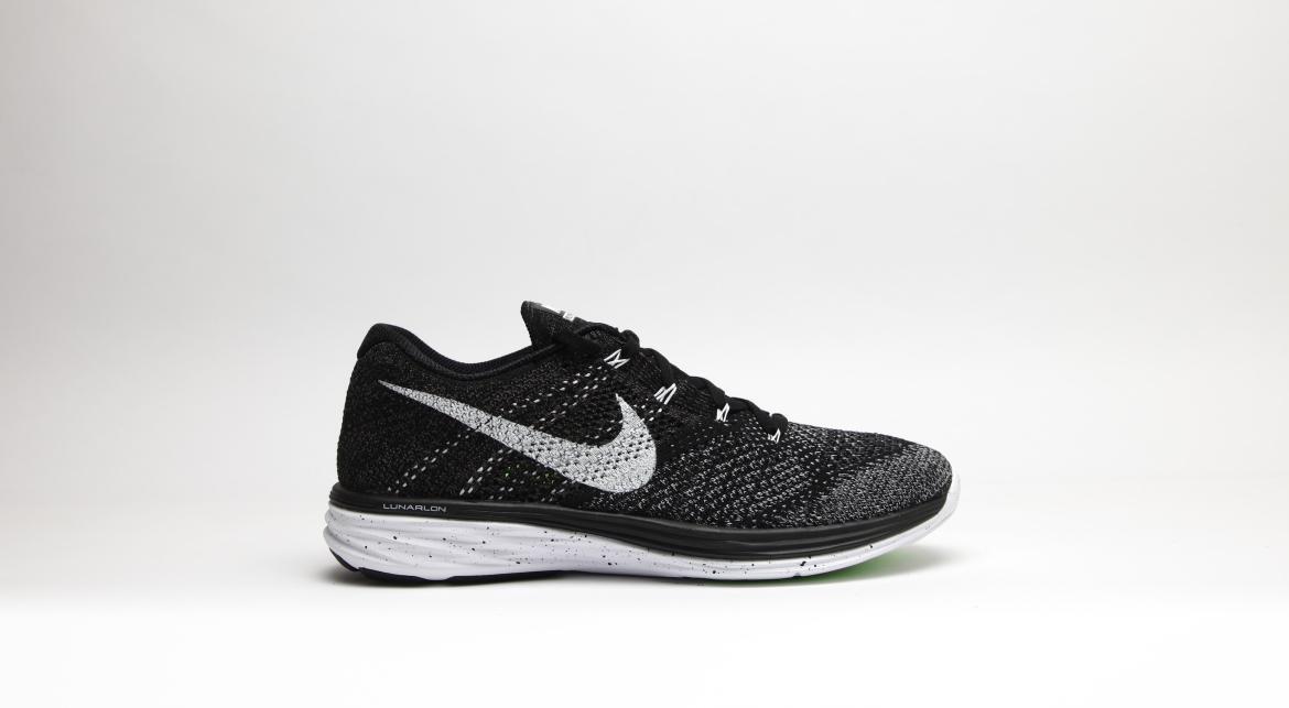 Nike Flyknit Lunar 3 'Oreo' - Image 2