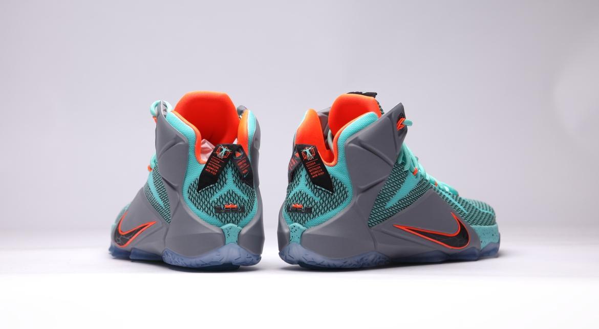 Nike Lebron XII "Hyper Turquoise"