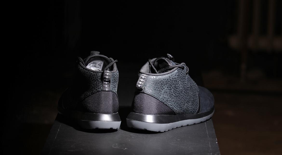Nike Rosherun Nm Sneakerboot Safari "All Black"