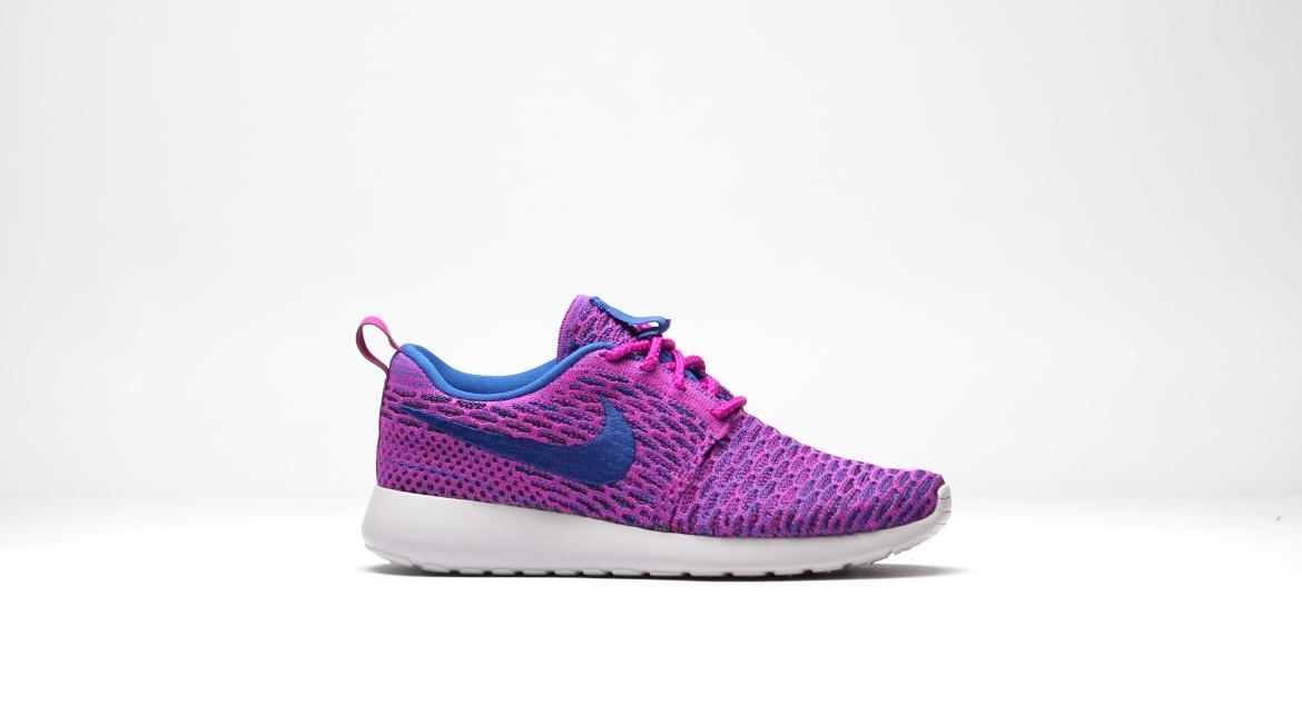 Nike Wmns Roshe One Flyknit "Fuchsia Flash"
