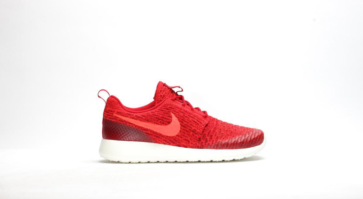 Nike Wmns Roshe One Flyknit "Gym Red"