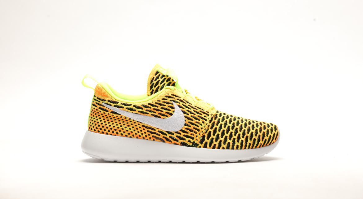 Nike Wmns Roshe One Flyknit "Volt"