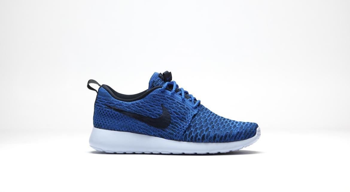 Nike Wmns Roshe One Flyknit "Game Royal"