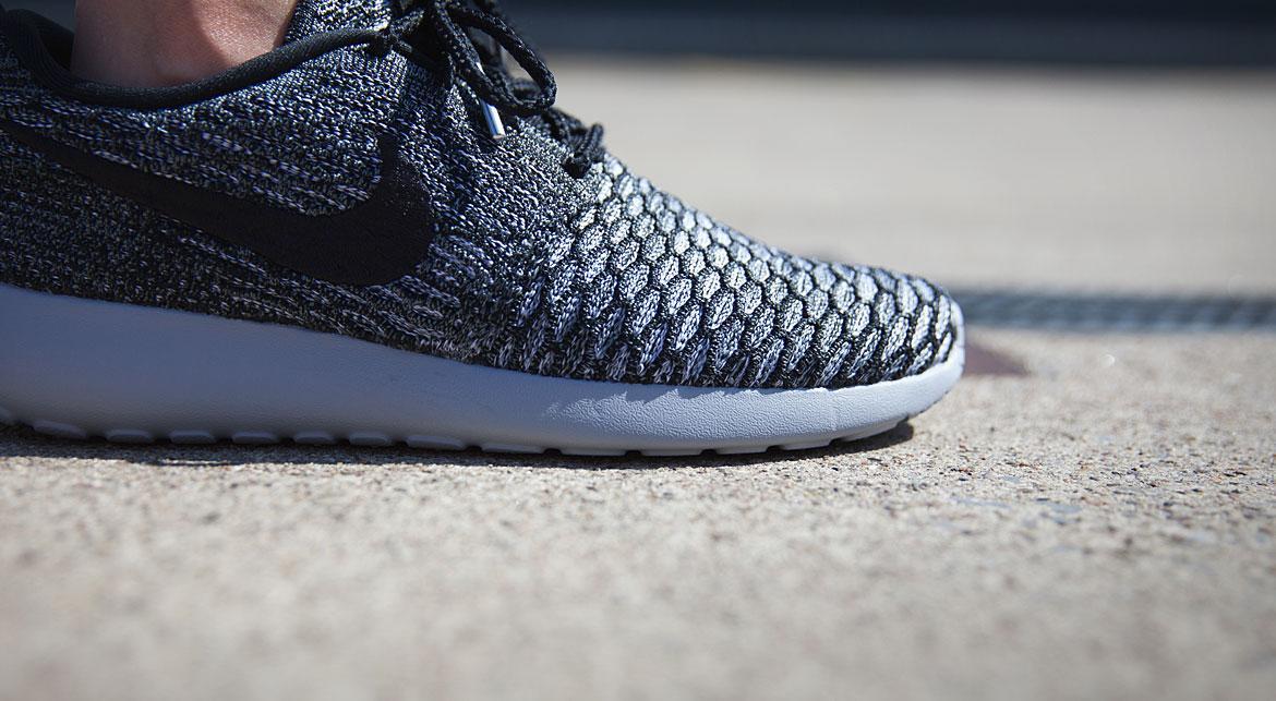 Nike Wmns Roshe One Flyknit "Cool Grey"